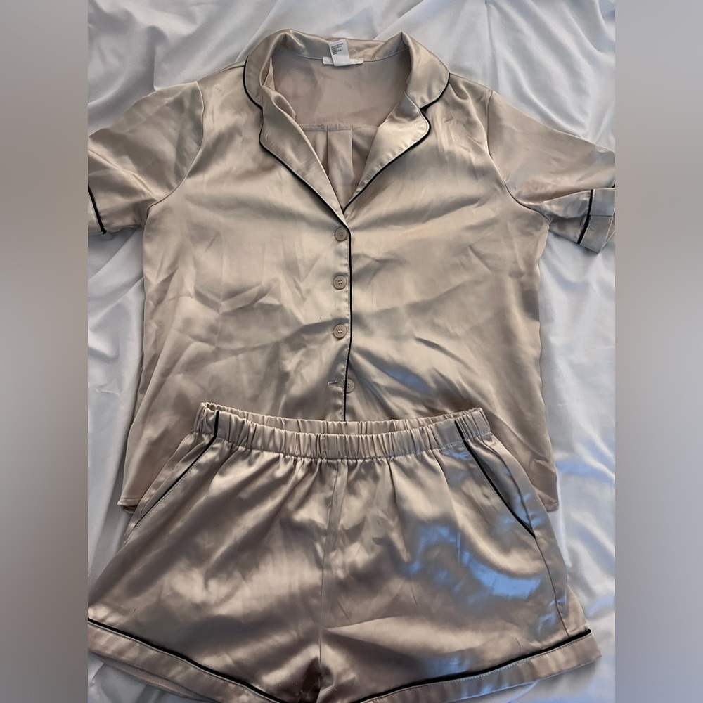 Silky pajama set